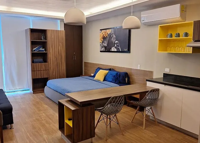 George Luxury *
